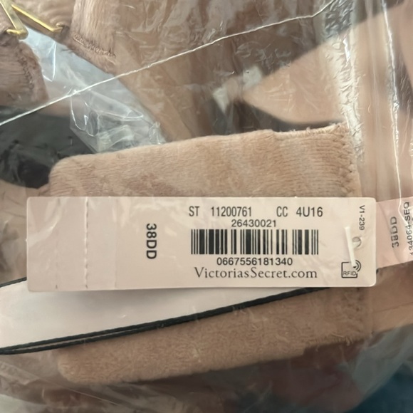 NEW Victoria’s Secret Freedom Cloud Push Up Bra 38DD Nude New In Package - Picture 5 of 5